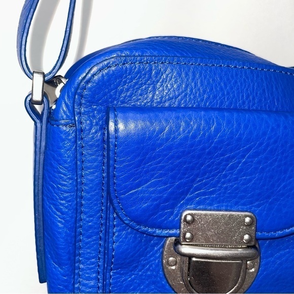 FOSSIL Riley Crossbody Shoulder Bag Purse Vivid Blue Leather 2 Latch Pockets - Picture 9 of 16